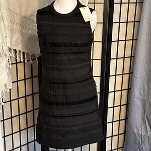 Hiché Sleeveless Trim Dress